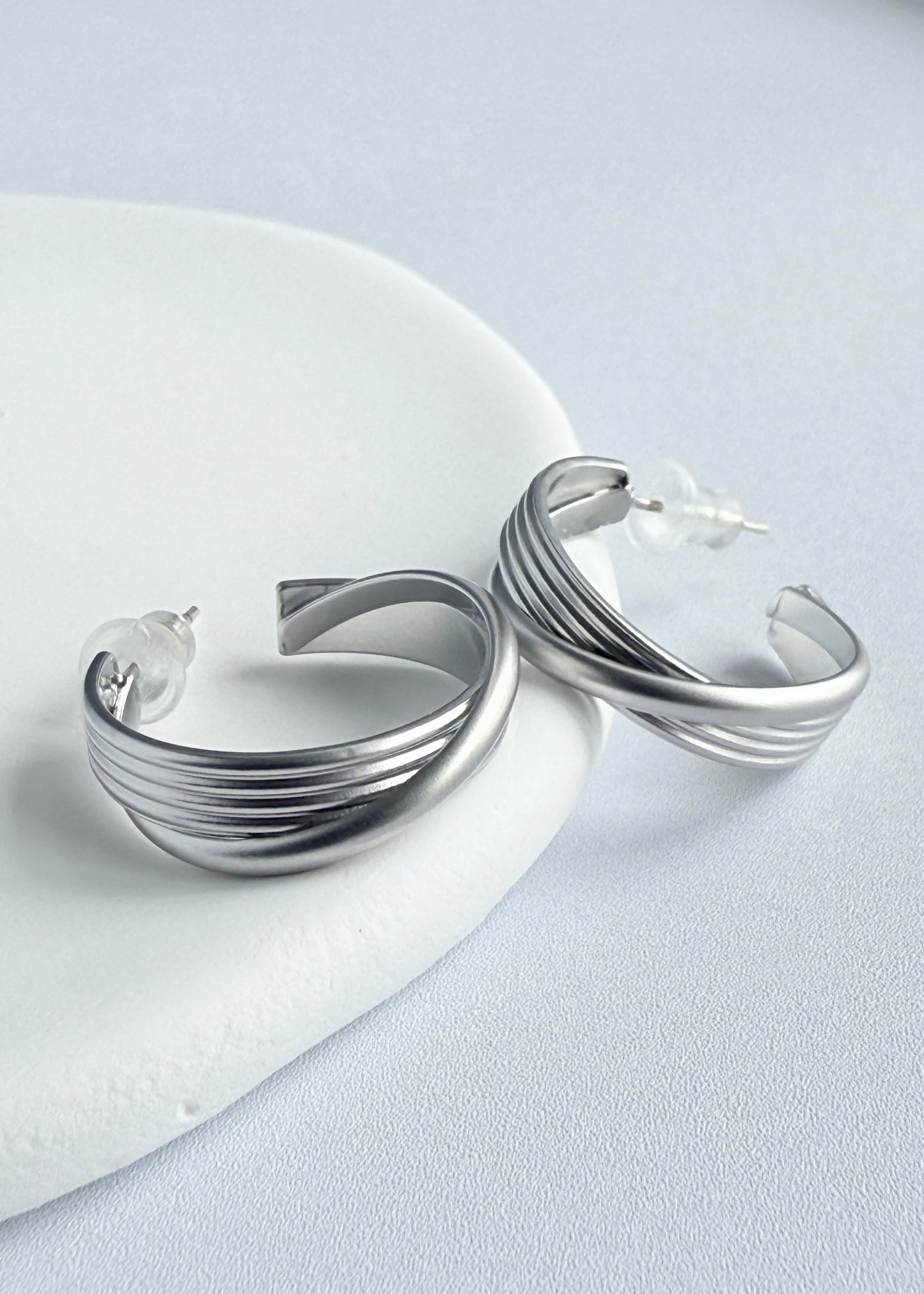 Simple Metal Hoop Earrings