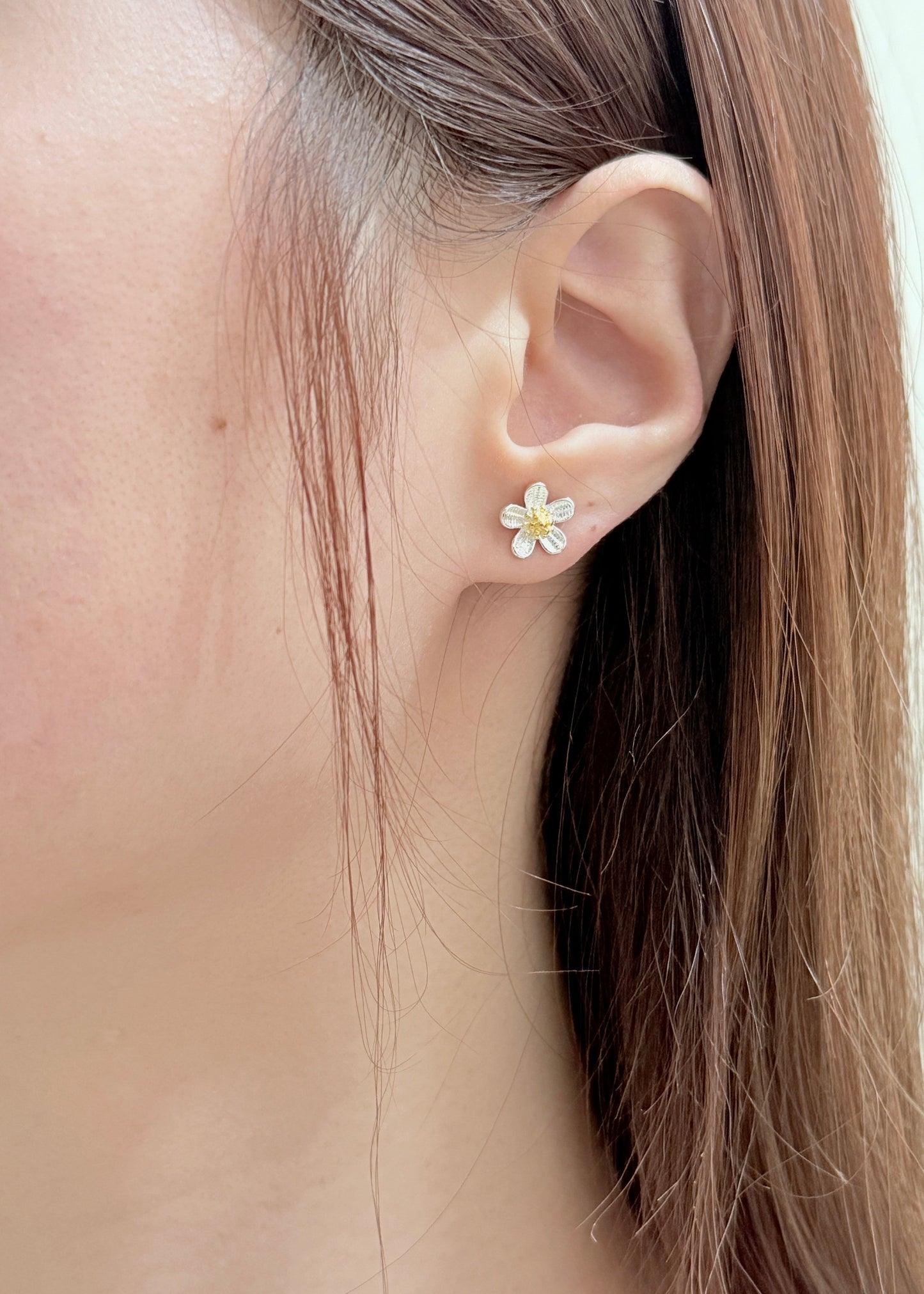 Daisy Flower Earrings