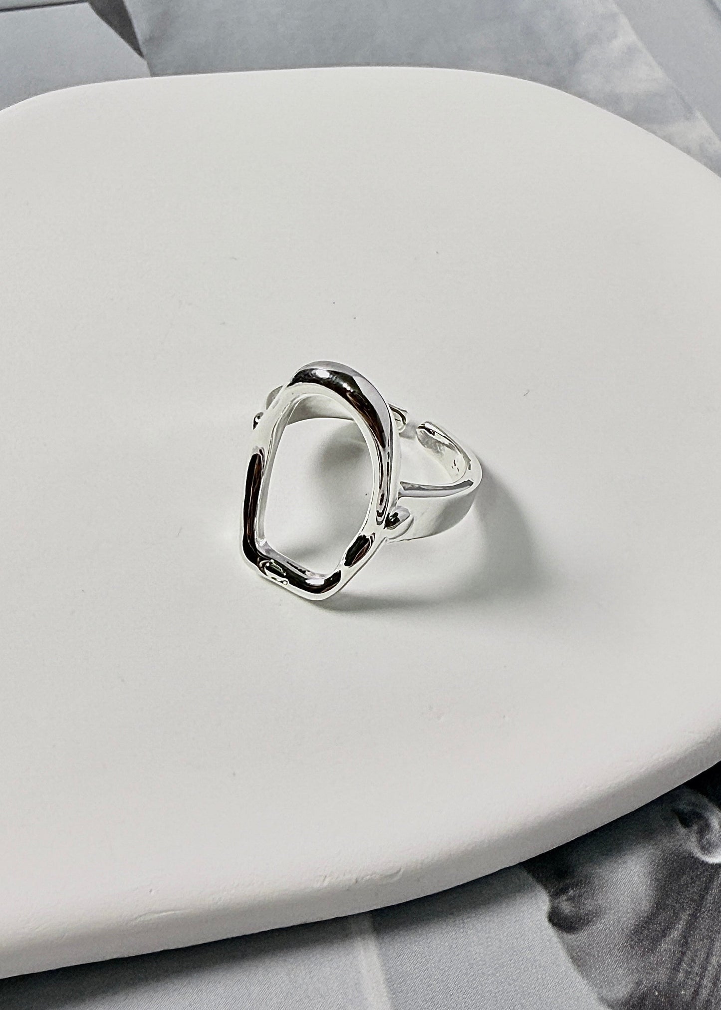 Irregular Oval Ring
