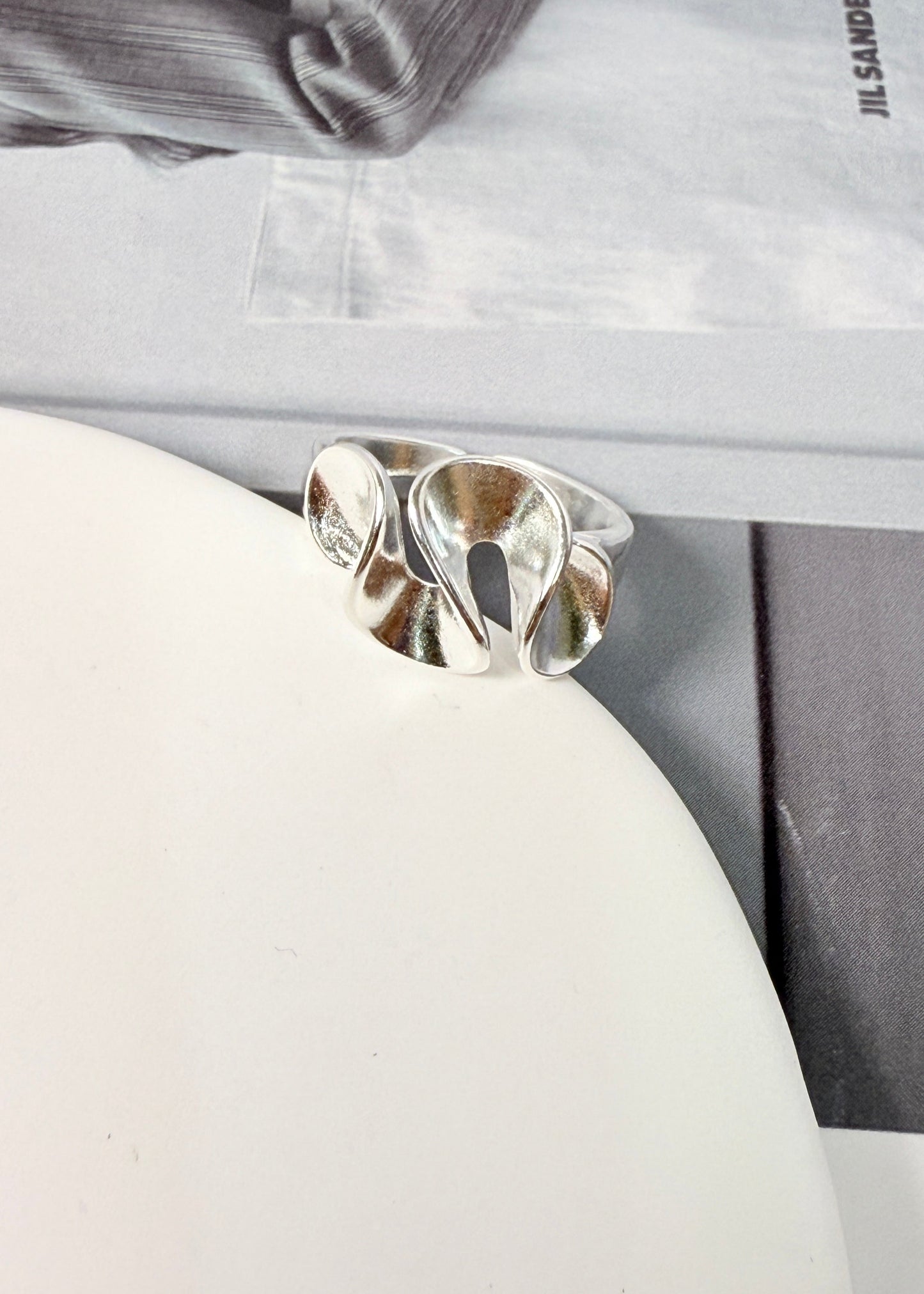 Wave Shaped Ring