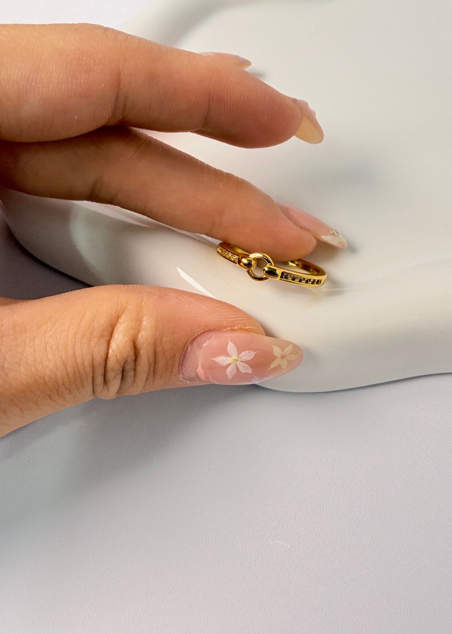 Simple Ring