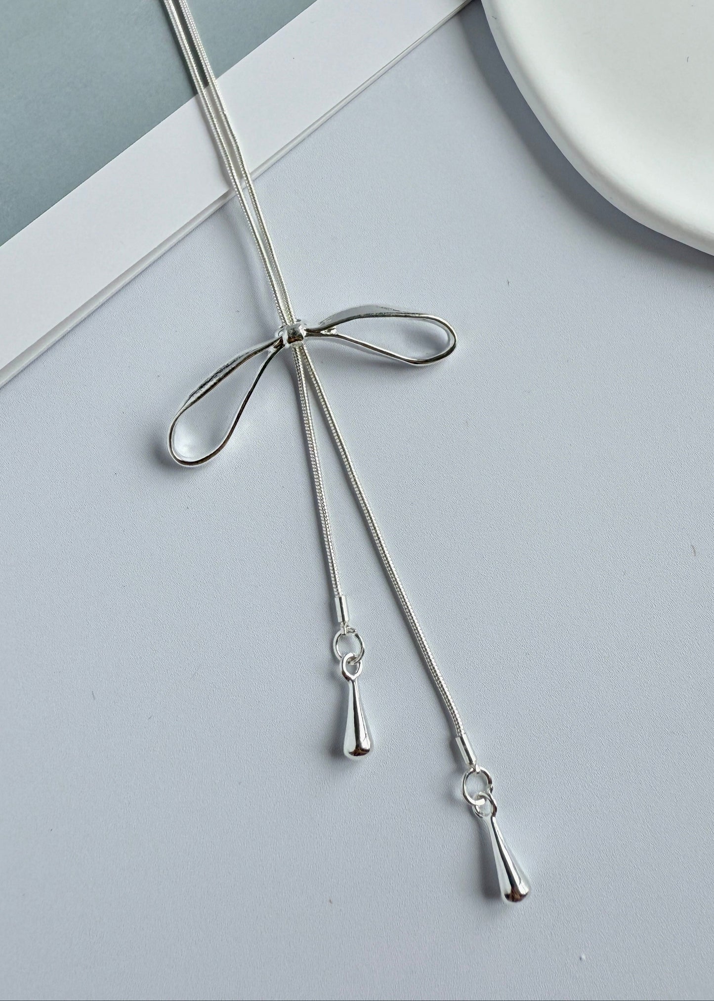 Simple Bow Pull-out Long Necklace