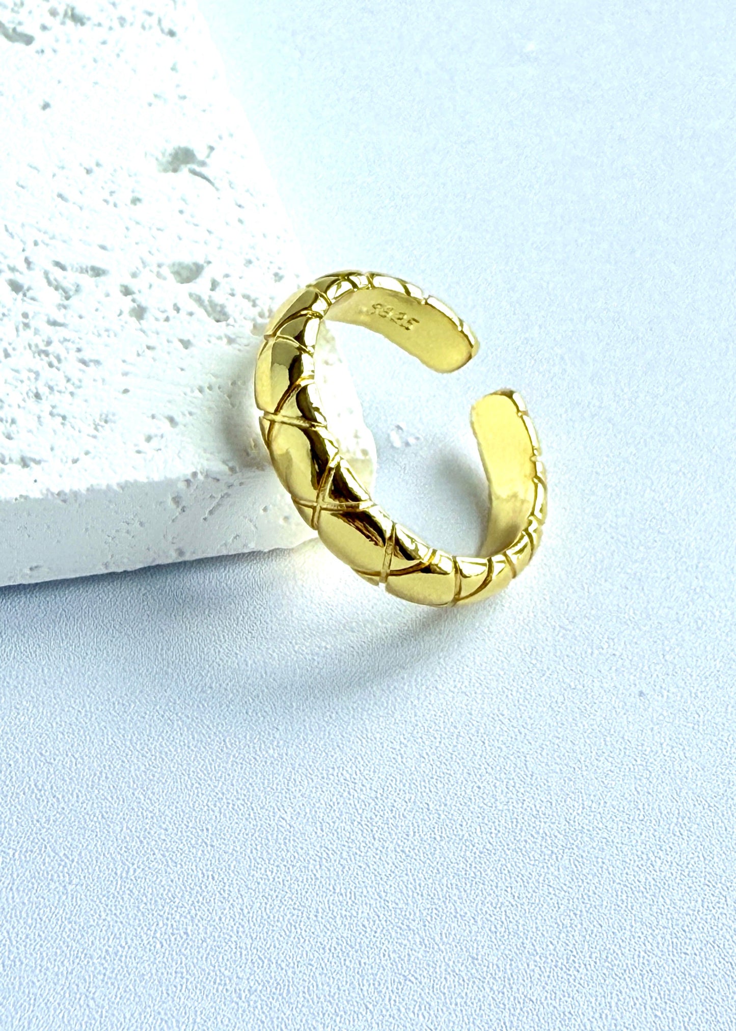 Quilted Motif Ring