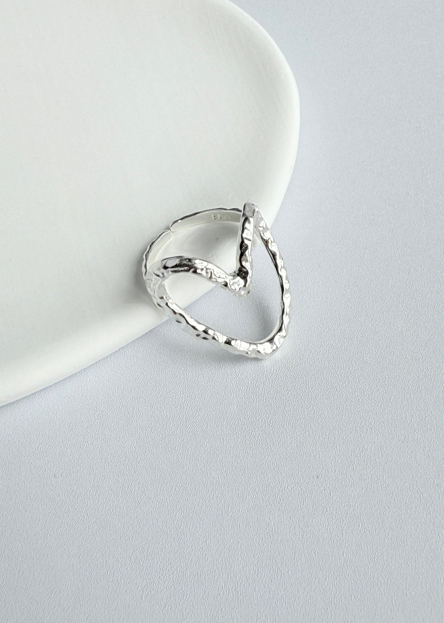 Wide Heart Hollow Texture Ring