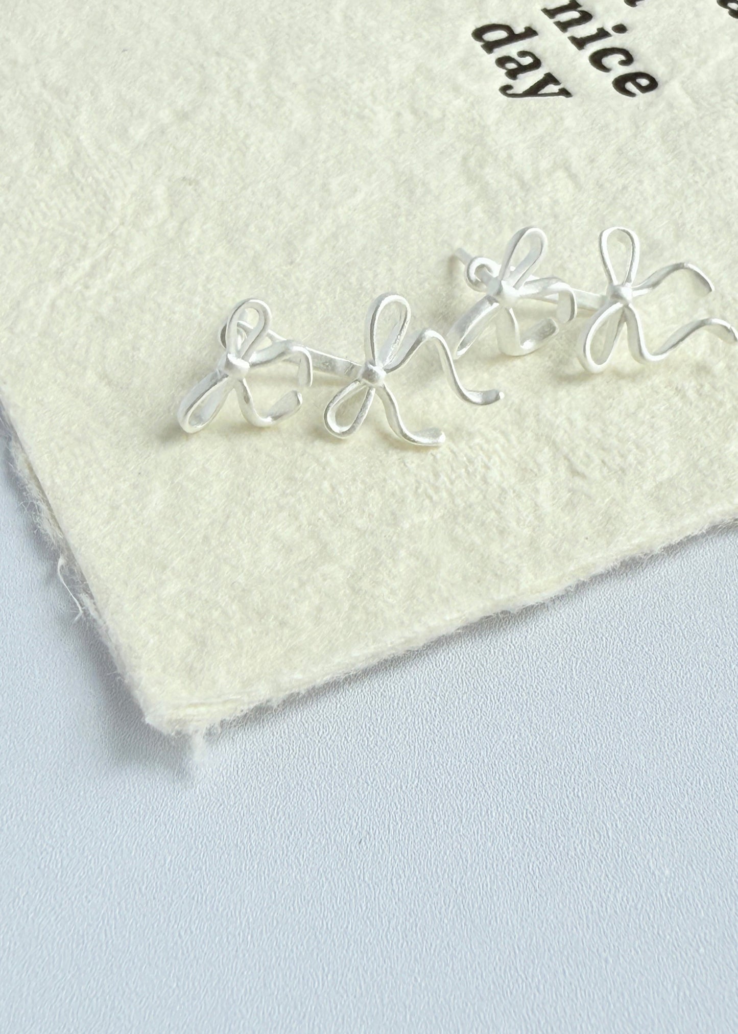 Sweet Ribbon Row Earrings
