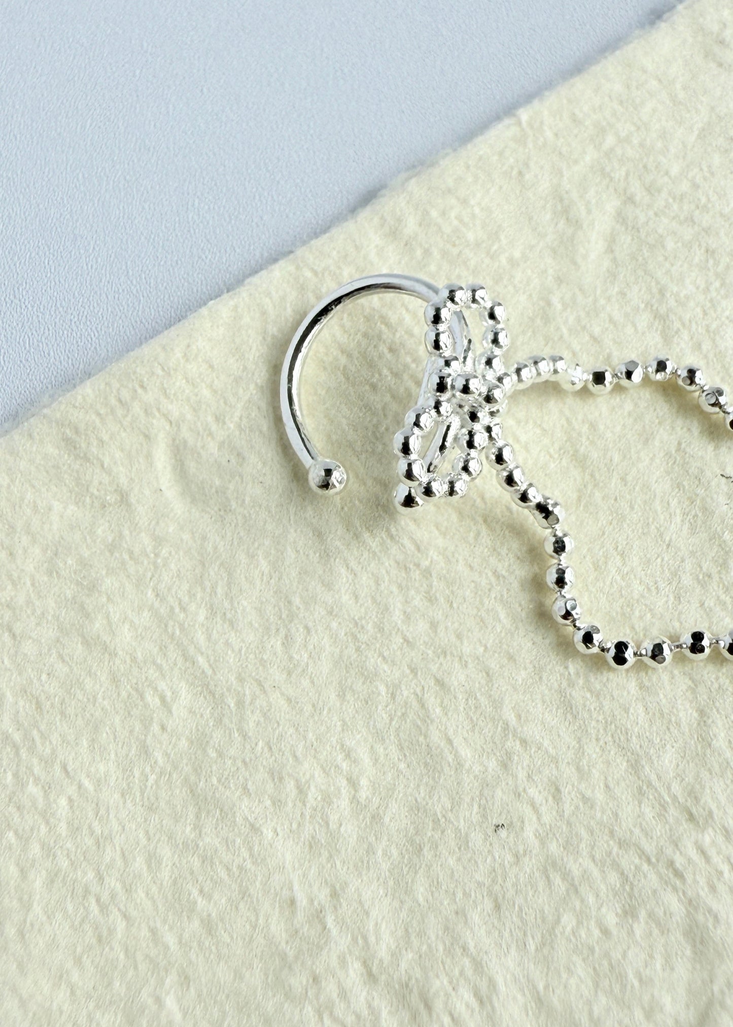 Bow Ear Clip