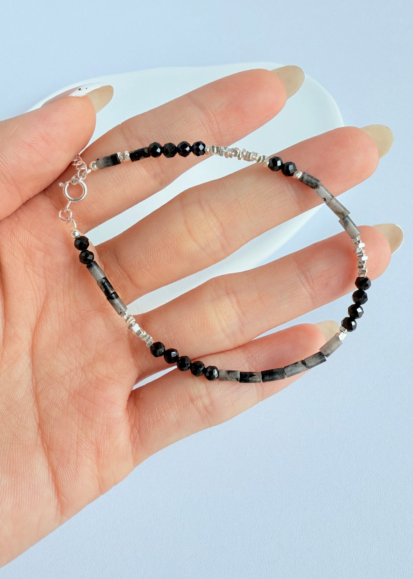 Black Spinel Beaded African Loose Bracelet
