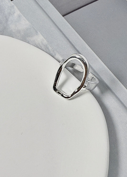 Irregular Oval Ring