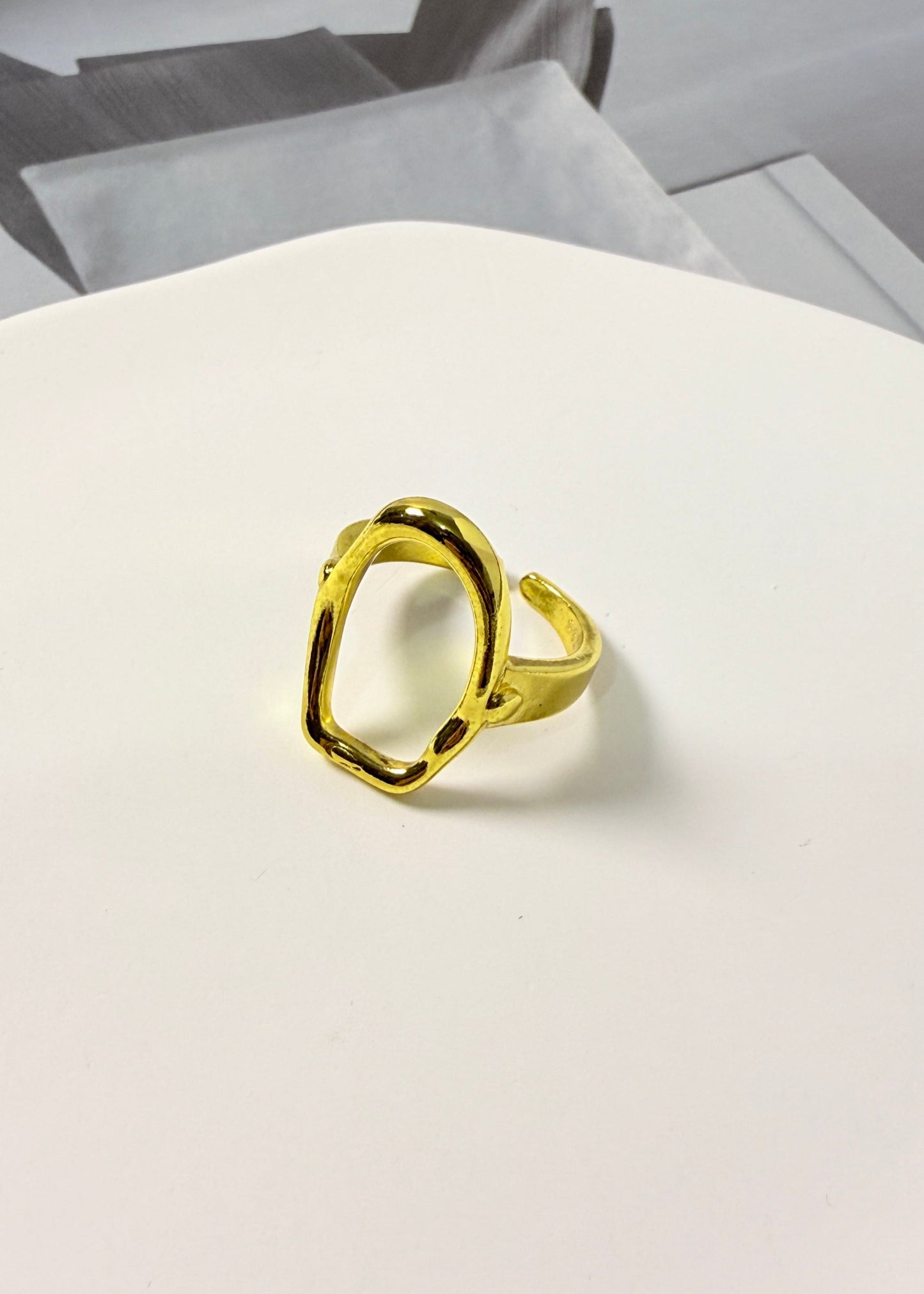Irregular Oval Ring