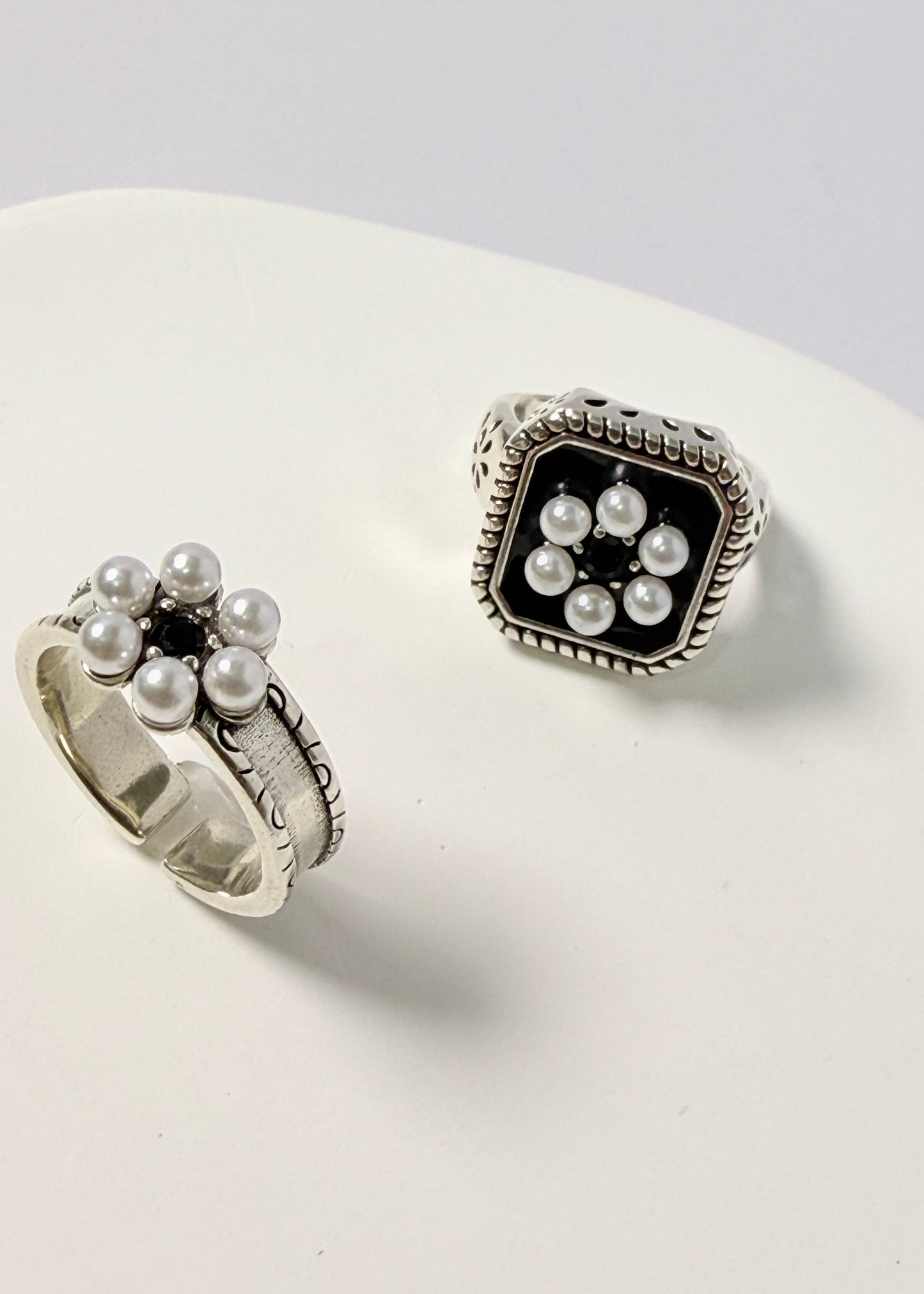 Black Square Ring