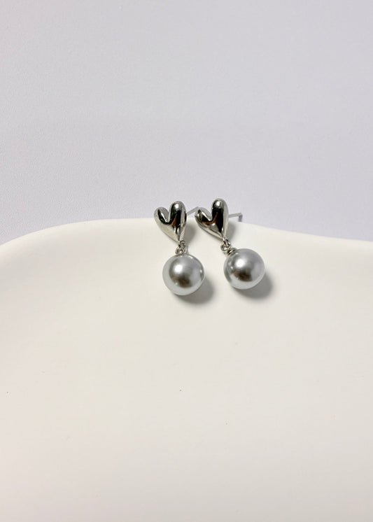 Heart Pearl Earrings