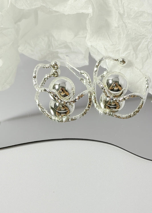 Three-dimensional Irregular Ball Earrings