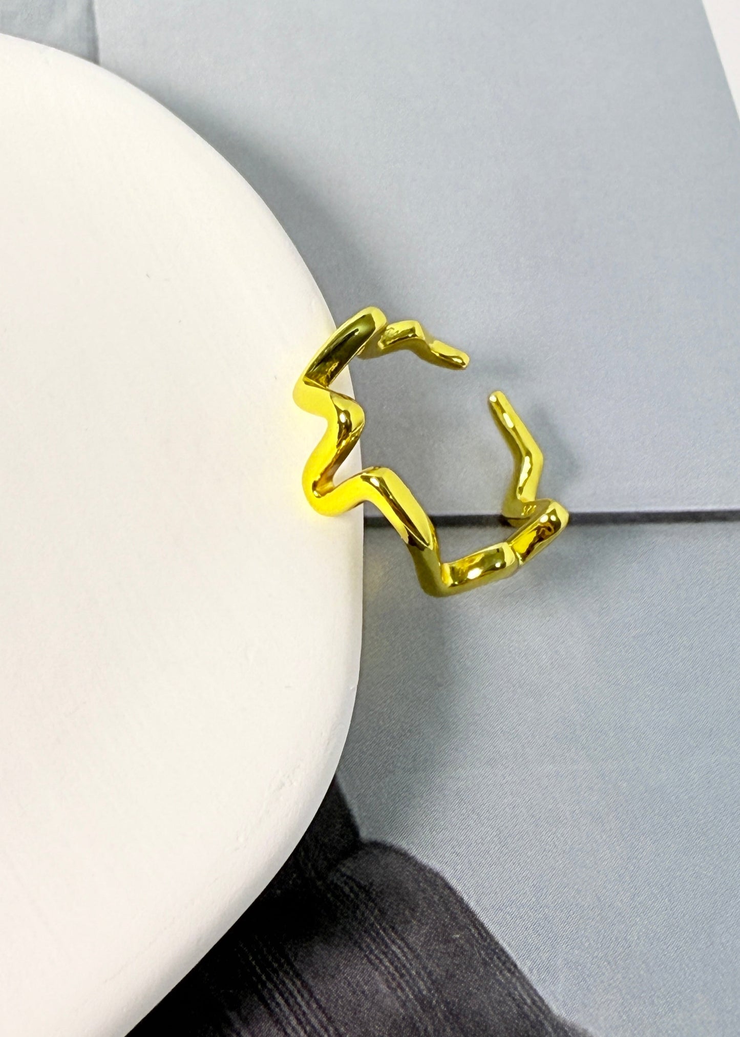Line Ring