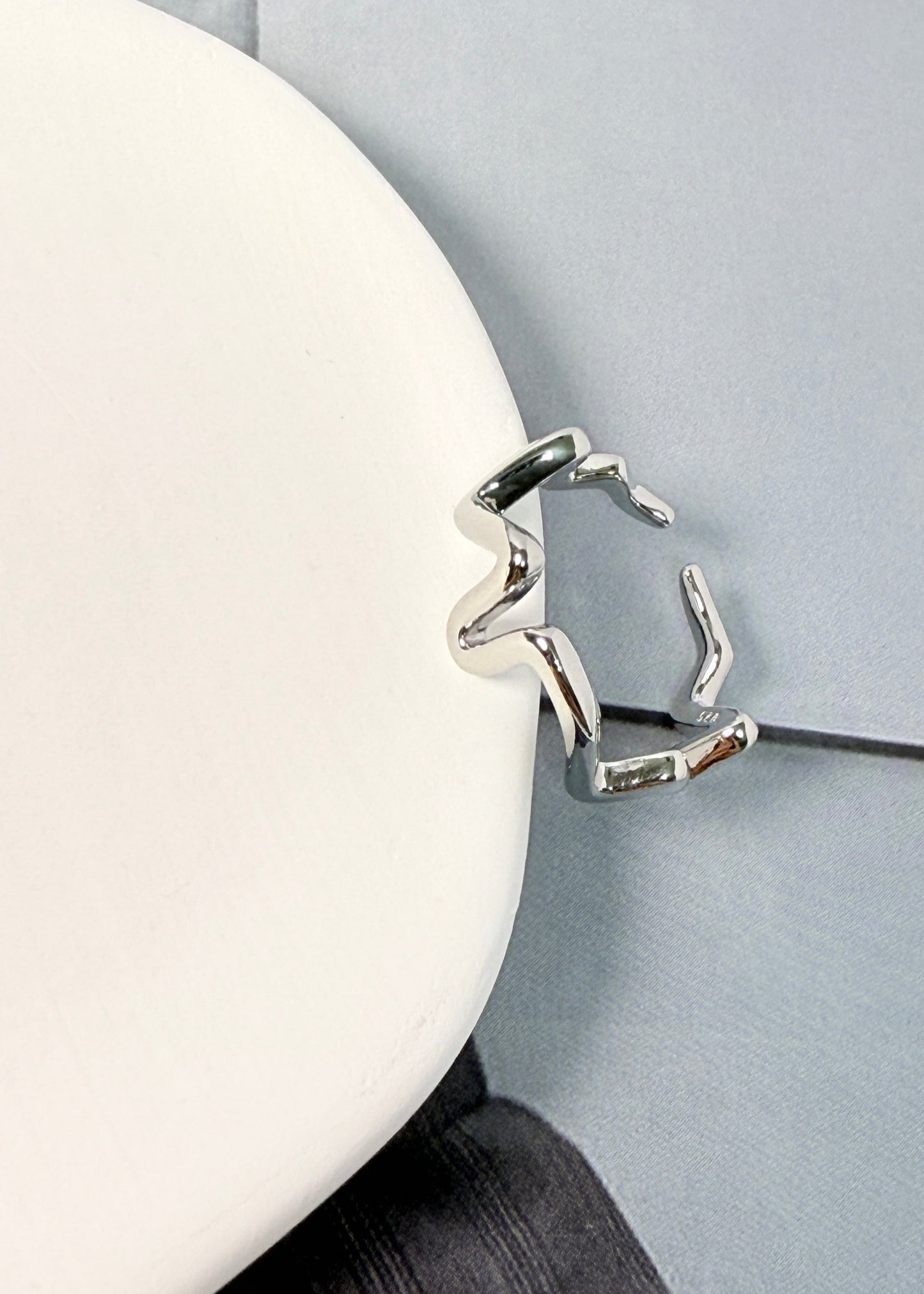 Line Ring