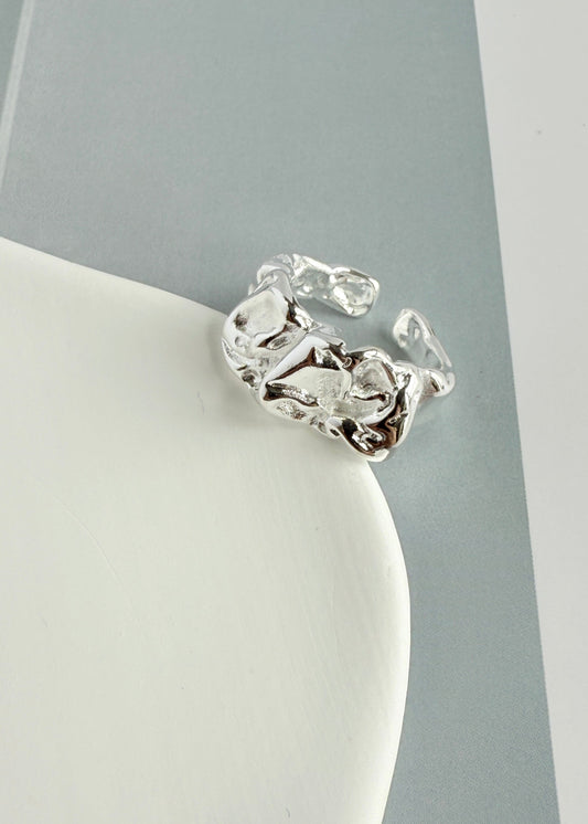 Metal Pleated Ring